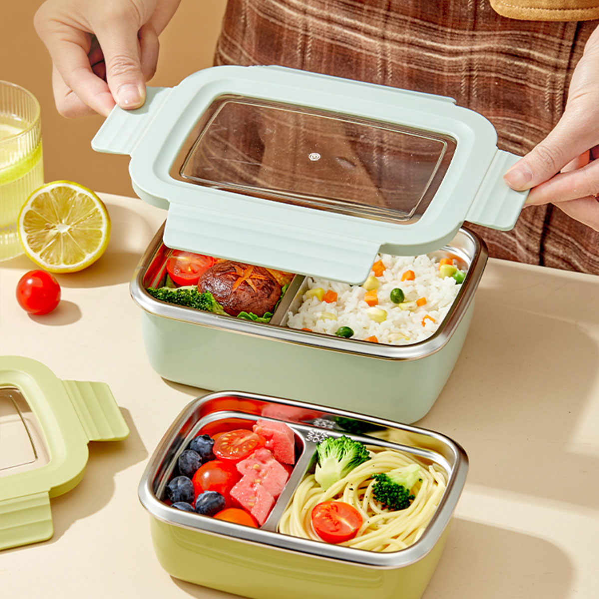 Pojemnik na lunch z mikrofalów – Bento Box Two Tier recenzja i cena